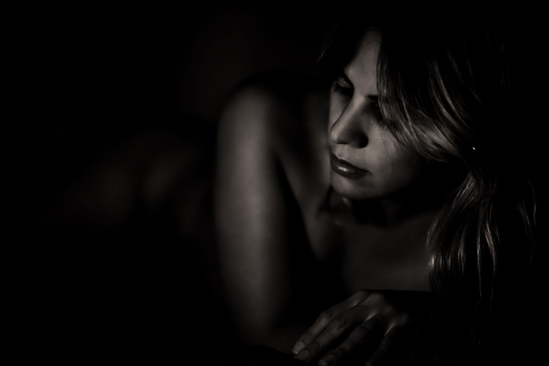 Giovane donna seducente
